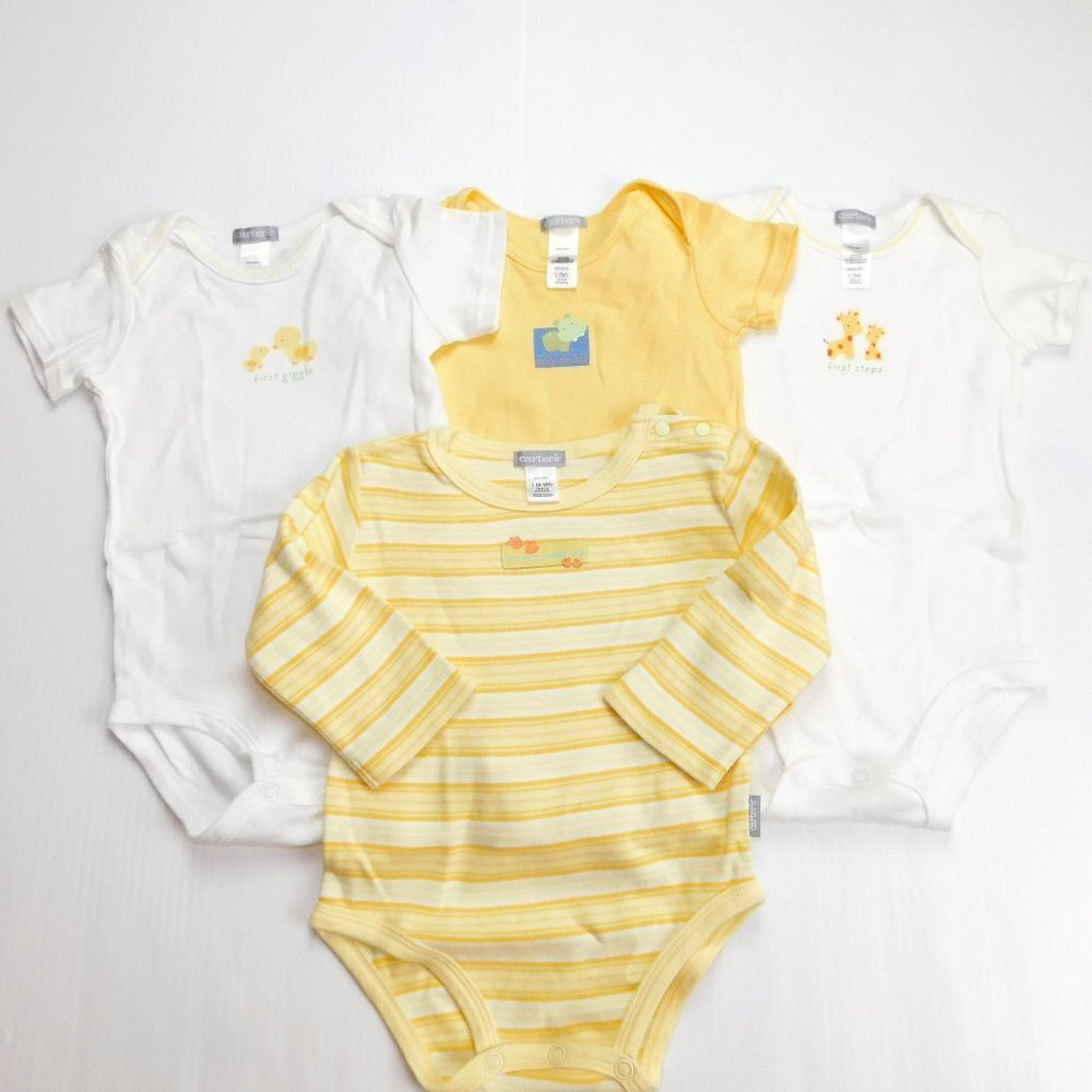 Lot 4 Carter's 9 Months Onesies - New without Tags